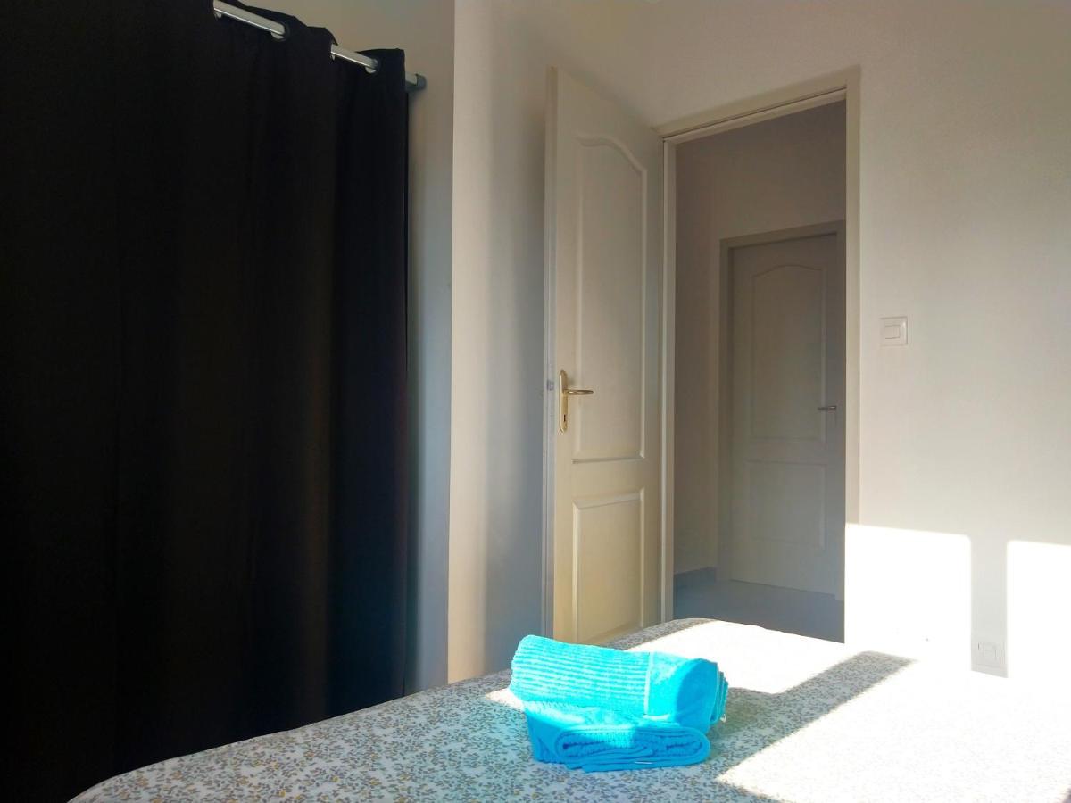 Le Clos Andree - Charmante Maison 8 Personnes - 5 Lits - Climatisation Reversible - Parking 3 Vehicules - Garage - Zone Nord Montauban - Terrasse Et Jardin Esterno foto