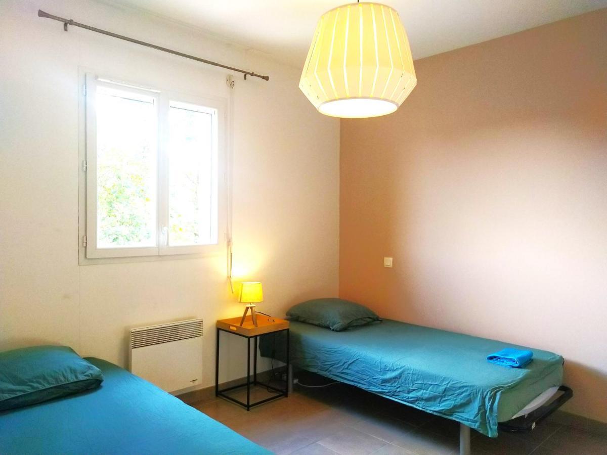 Le Clos Andree - Charmante Maison 8 Personnes - 5 Lits - Climatisation Reversible - Parking 3 Vehicules - Garage - Zone Nord Montauban - Terrasse Et Jardin Esterno foto