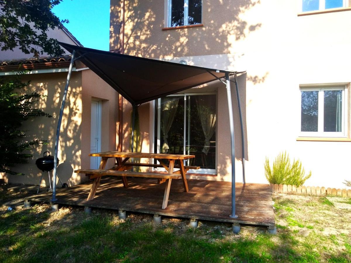 Le Clos Andree - Charmante Maison 8 Personnes - 5 Lits - Climatisation Reversible - Parking 3 Vehicules - Garage - Zone Nord Montauban - Terrasse Et Jardin Esterno foto