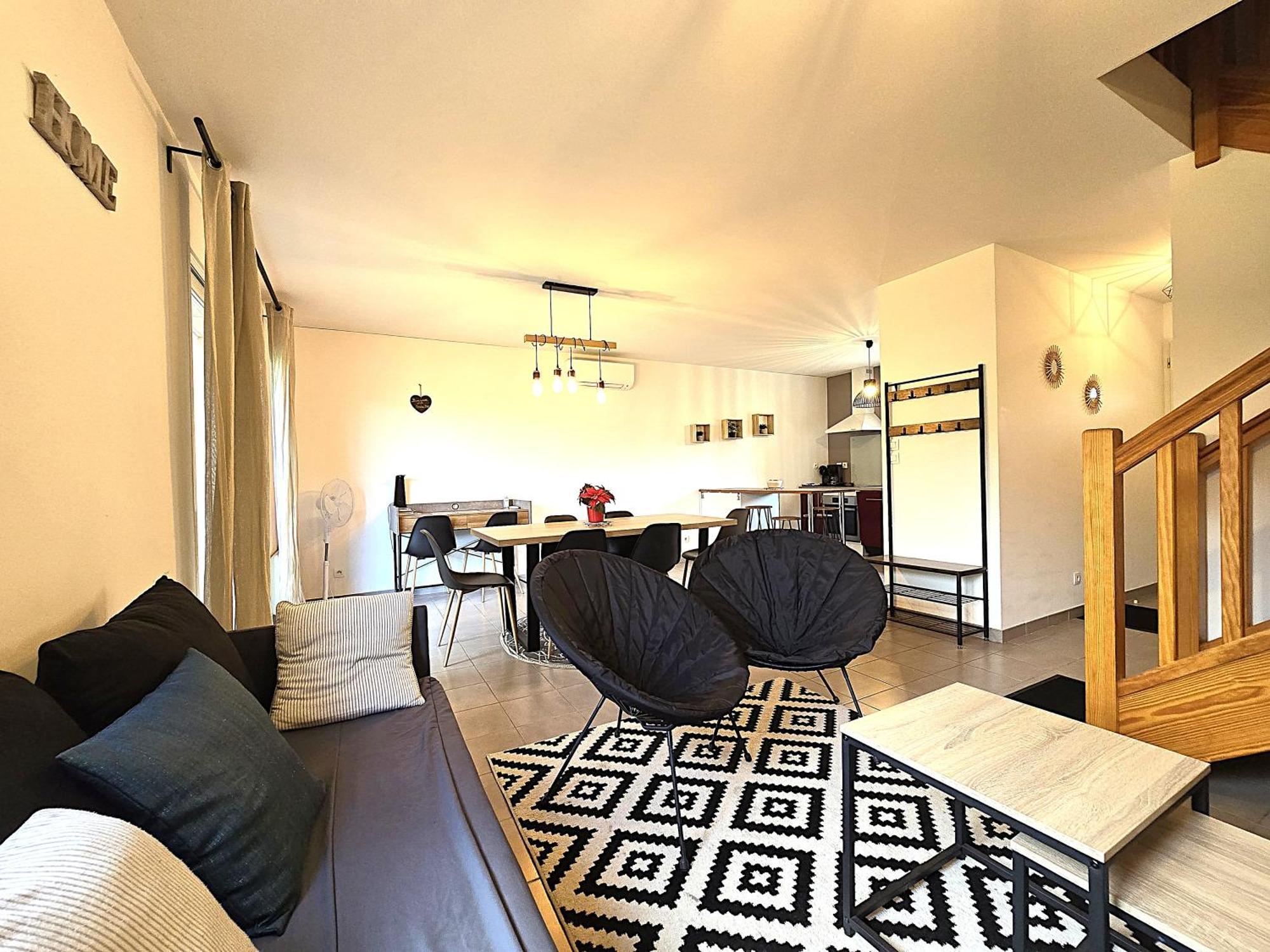 Le Clos Andree - Charmante Maison 8 Personnes - 5 Lits - Climatisation Reversible - Parking 3 Vehicules - Garage - Zone Nord Montauban - Terrasse Et Jardin Esterno foto