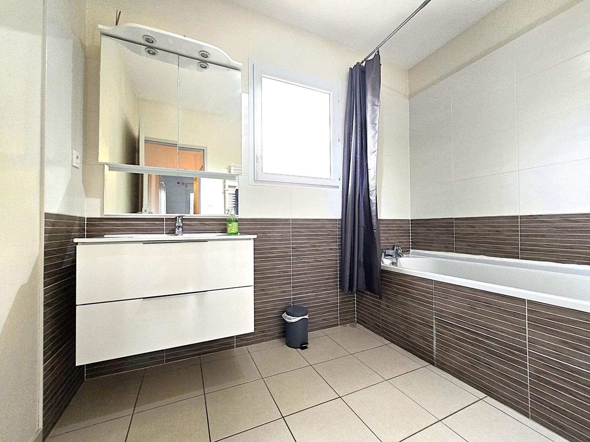 Le Clos Andree - Charmante Maison 8 Personnes - 5 Lits - Climatisation Reversible - Parking 3 Vehicules - Garage - Zone Nord Montauban - Terrasse Et Jardin Esterno foto